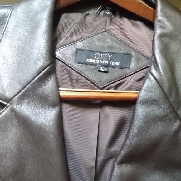 Jones New York City Men's Genuine Leather Jacket - Picture 5 of 12